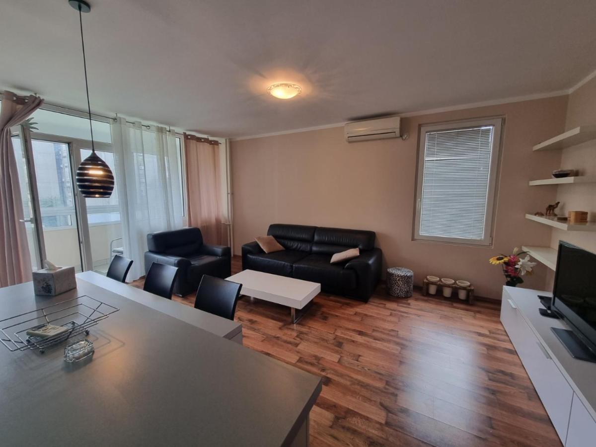 Апартаменти Hawaii- 2 Bdr, Arena, Sava Centar, Free Parking Белград Екстер'єр фото
